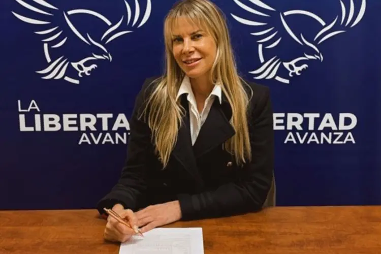 El proyecto de Karen Reichardt, la diputada de Milei, que castiga al que cuida un animal y premia al que lo vende