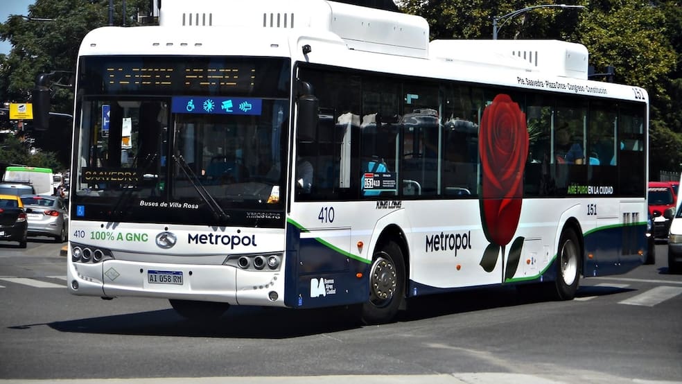 La CNRT oficializa el ingreso de King Long al transporte argentino después de que Metropol cerrara la compra de 150 colectivos a GNC por US$45 millones