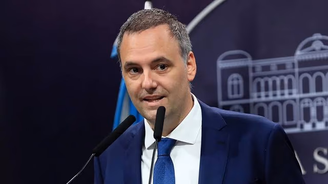 Adorni pide prórroga, pero la fiscalía ya tiene un detalle demoledor: 43 millones de pesos sin explicar, gastos en dólares y una declaración que se multiplicó por ocho